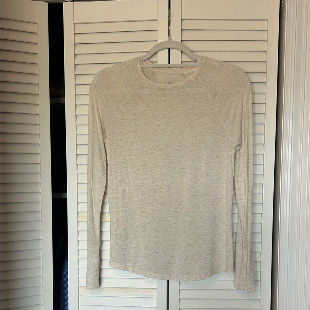 Offline by Aerie Long Sleeve Women's Top